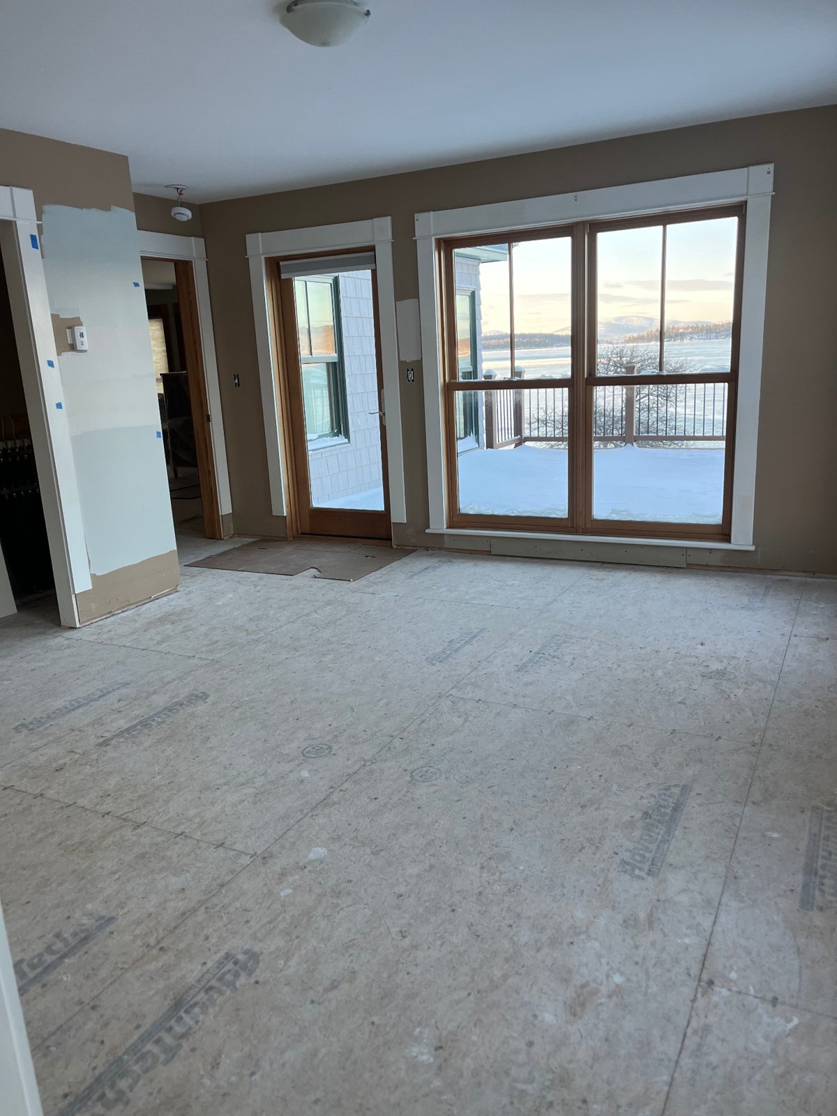 Bedroom before remodel